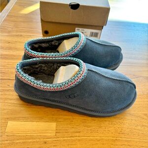 NWT UGG Tasman Slippers - Gray Size 8